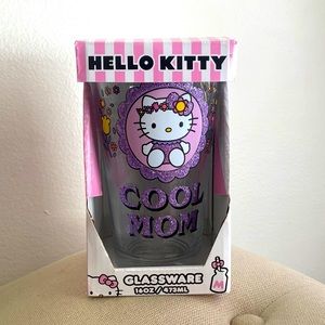 Really cute hello kitty “cool mom” cup . Perfect for Mother’s Day .